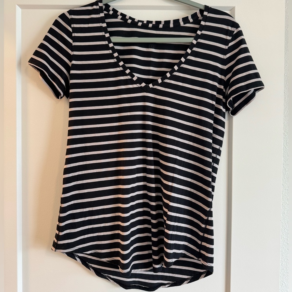 Lululemon Love Tee stripe v-neck